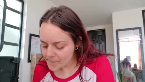Snapshot of scarlett77_ chatting on 05/07/26, 02:44 Scarletland welcome online show from 05/07/26, 02:44