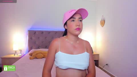 Snapshot of scarlett_00_ chatting on 01/14/25, 11:58 Scarlett Evans online show from 01/14/25, 11:58