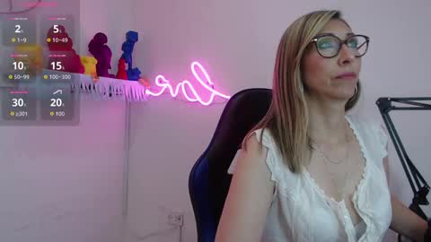 Scarlett online show from 11/17/25, 11:38