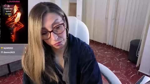 Scarlett online show from 03/16/26, 11:47