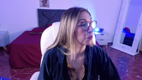 Scarlett online show from 04/23/26, 11:42