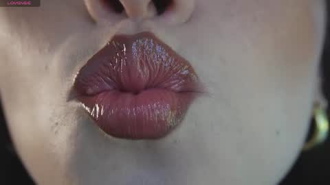 Snapshot of scarlett__baker11 chatting on 05/14/26, 05:20 juli online show from 05/14/26, 05:20