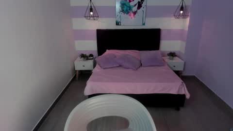 Scarlett online show from 11/21/25, 02:05