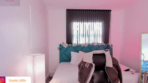 Snapshot of scarlett__cooper__ chatting on 05/22/26, 11:38 Scarlett online show from 05/22/26, 11:38