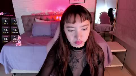 Snapshot of scarlett__cooper__ chatting on 06/01/26, 11:45 Scarlett online show from 06/01/26, 11:45