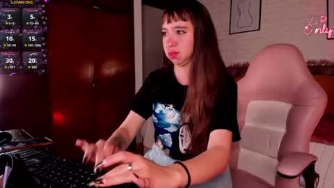 Snapshot of scarlett__cooper__ chatting on 07/25/26, 01:30 Scarlett online show from 07/25/26, 01:30