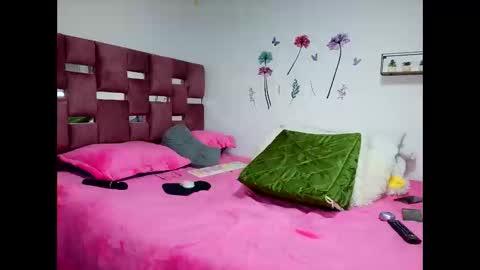 Scarlett online show from 04/07/26, 01:39