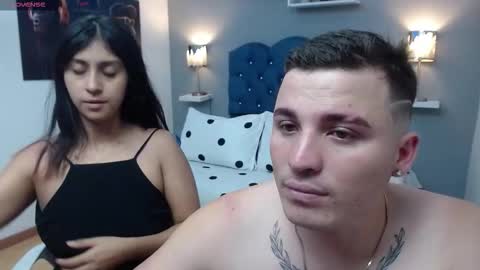 Snapshot of scarlett_and_justin chatting on 10/23/25, 03:17  scarleth and justin  online show from 10/23/25, 03:17