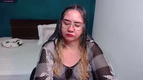 Scarlett  online show from 10/18/25, 12:57