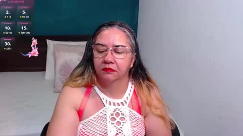 Scarlett  online show from 10/19/25, 10:21