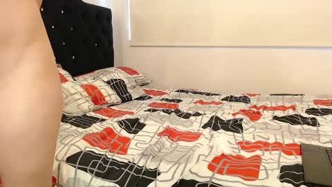 Scarlett and Jazmin online show from 01/30/25, 11:22