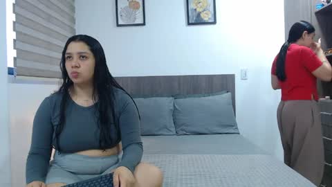 Snapshot of scarlett_evance chatting on 05/28/26, 11:07 Scarlett and Jazmin online show from 05/28/26, 11:07