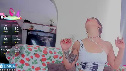 scarlett_fire5 online show from 10/15/25, 02:39