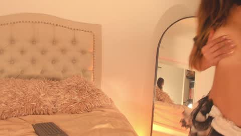 Scarlett Grand online show from 02/02/25, 10:39