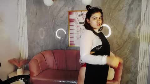 Snapshot of scarlett_jhonson_ch chatting on 05/14/26, 12:45 scarlett_jhonson_ch online show from 05/14/26, 12:45