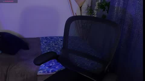 scarlett online show from 04/18/26, 05:11