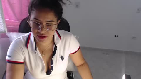 Scarlett online show from 03/03/25, 11:44
