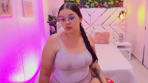 scarlett montoya  online show from 10/16/25, 11:22