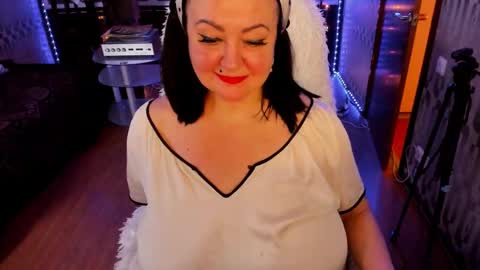 Snapshot of scarlett_ohara_1861 chatting on 03/03/25, 08:00 Scarlett online show from 03/03/25, 08:00