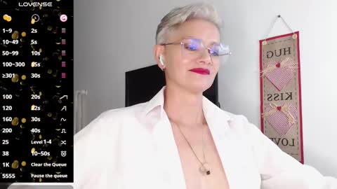 Scarlett online show from 02/11/25, 02:57