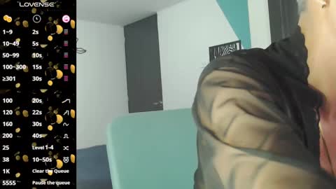 Scarlett online show from 02/15/25, 11:36