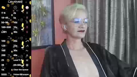 Scarlett online show from 09/13/25, 12:10