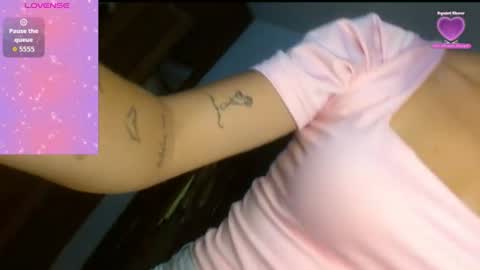Snapshot of scarlett_ross2 chatting on 08/04/26, 01:09 scarlett_ross2 online show from 08/04/26, 01:09