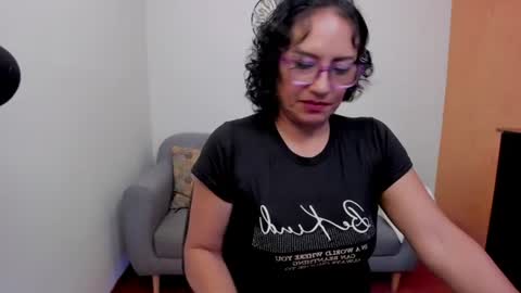 Snapshot of scarlett_sax chatting on 07/10/26, 10:45 Scarlett sax online show from 07/10/26, 10:45