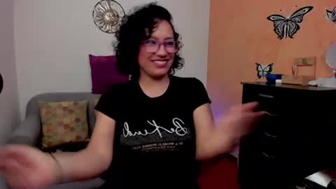 Snapshot of scarlett_sax chatting on 08/03/26, 07:17 Scarlett sax online show from 08/03/26, 07:17