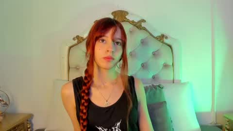 scarlett smith 3 online show from 04/22/26, 02:25
