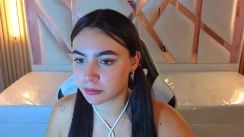 Scarlett online show from 09/25/25, 01:04