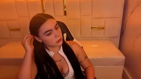 Scarlett online show from 09/27/25, 12:54