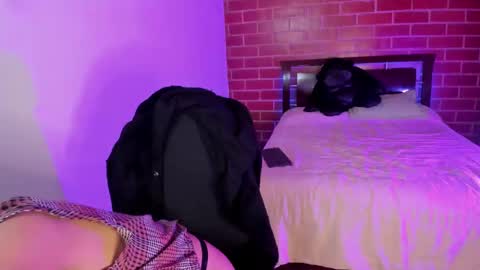 Snapshot of scarlett_v3la chatting on 01/10/25, 01:21 Scarlett  online show from 01/10/25, 01:21