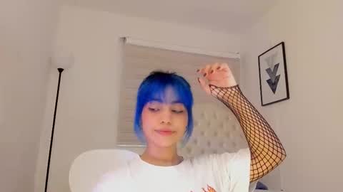 Snapshot of scarlett_whitmore chatting on 11/20/25, 04:56 Scarleth online show from 11/20/25, 04:56