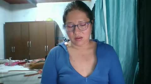 scarlett_widow online show from 10/05/25, 04:33