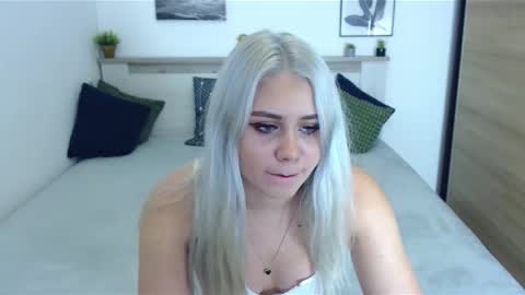 Hi there guys  My pleasure in your hands  pvt is open online show from 09/27/25, 08:47