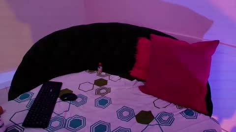 SCARLETTE online show from 02/22/25, 03:23