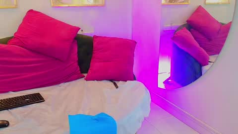 SCARLETTE online show from 04/21/26, 02:51