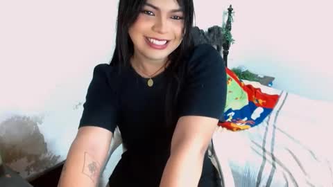 Snapshot of scarlette_mason_1 chatting on 01/02/25, 10:33 KARLA online show from 01/02/25, 10:33