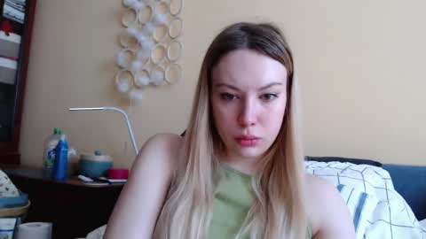 Snapshot of scarlettford chatting on 02/21/25, 10:28 Scarlett online show from 02/21/25, 10:28