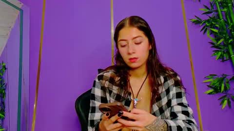 Snapshot of scarlettjones_x chatting on 10/25/25, 08:36 Scarlet online show from 10/25/25, 08:36
