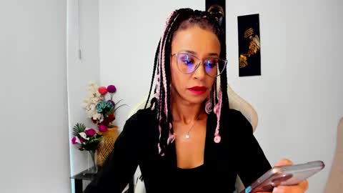 Scarlett online show from 02/28/25, 10:17