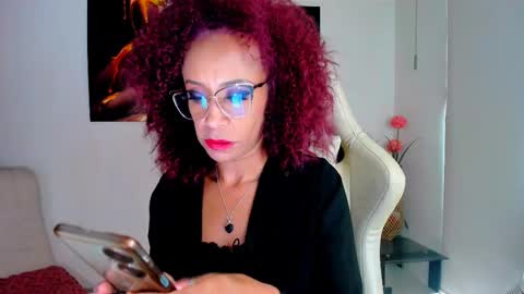 Scarlett online show from 10/15/25, 10:10