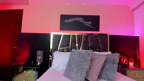 scarlettorres online show from 11/11/25, 07:03