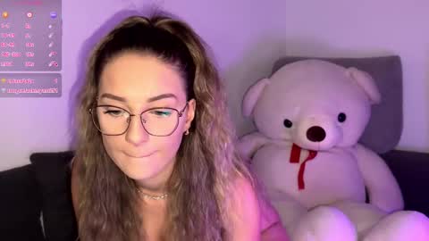 Snapshot of scarlettsmithz chatting on 11/17/25, 08:14 ScarlettSmithz online show from 11/17/25, 08:14