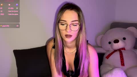 Snapshot of scarlettsmithz chatting on 11/19/25, 08:09 ScarlettSmithz online show from 11/19/25, 08:09