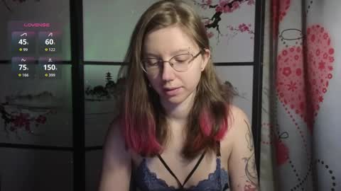 Scarlett online show from 10/17/25, 12:19