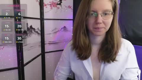Snapshot of scarlettsrose chatting on 05/19/26, 12:00 Scarlett online show from 05/19/26, 12:00