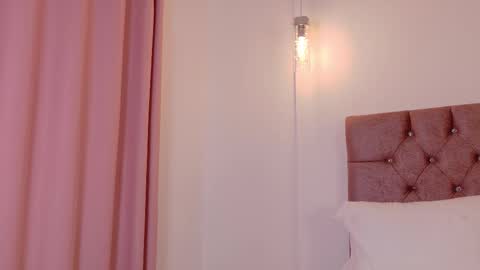 scarlettt_moon online show from 10/22/25, 07:35