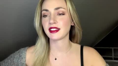 ScarlettxBlonde online show from 05/07/26, 03:39